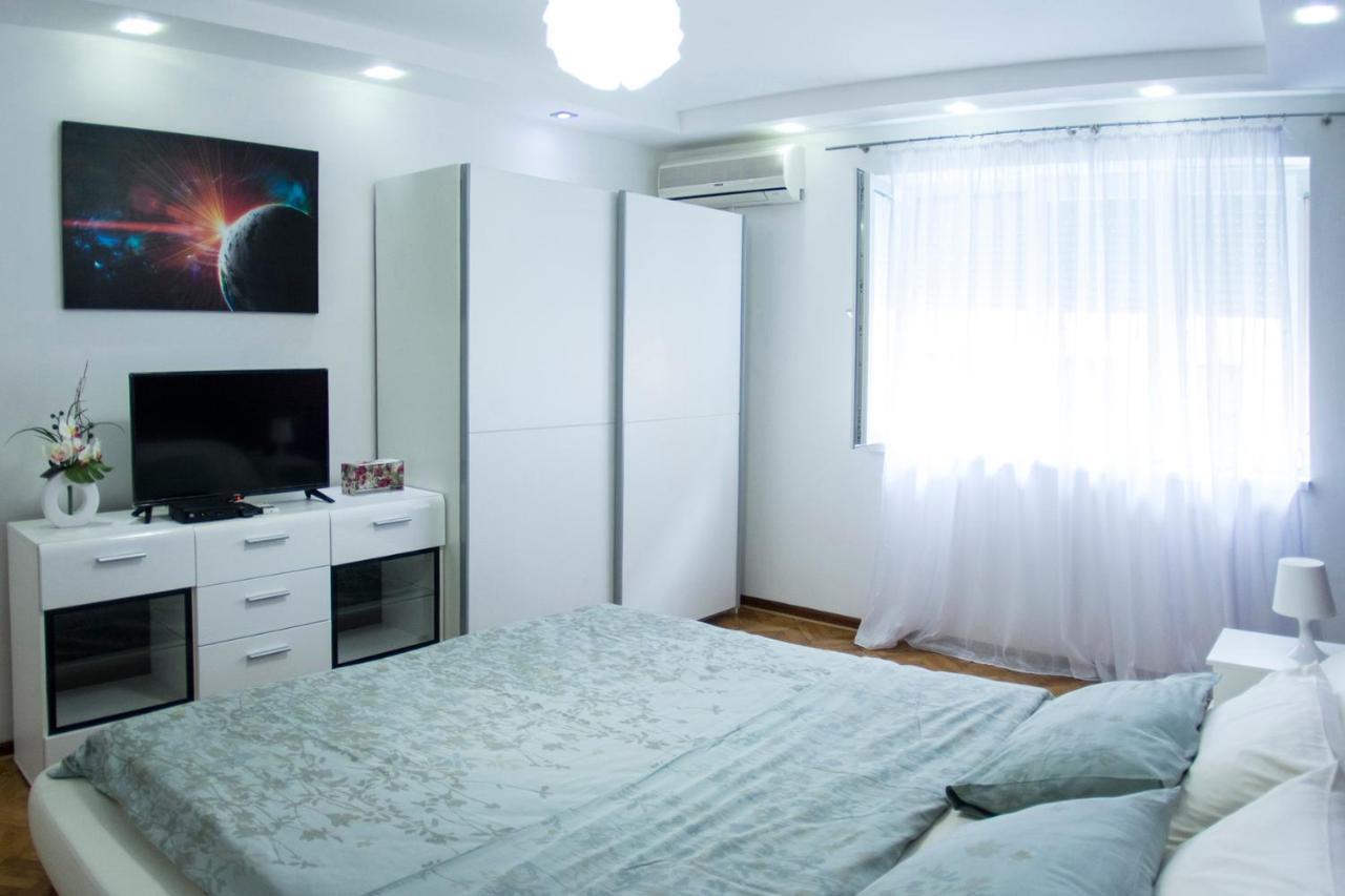 White Night City Center Apartman Belgrad Exterior foto